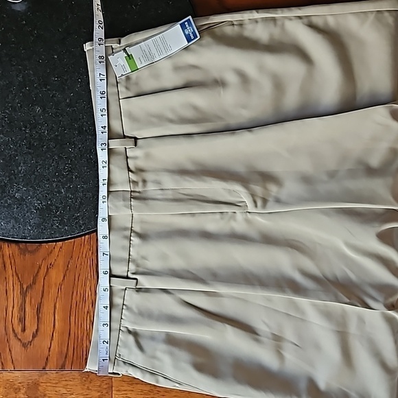 Dockers Relaxed Fit Microfiber Men's Golf Shorts Size 38 - Picture 13 of 15